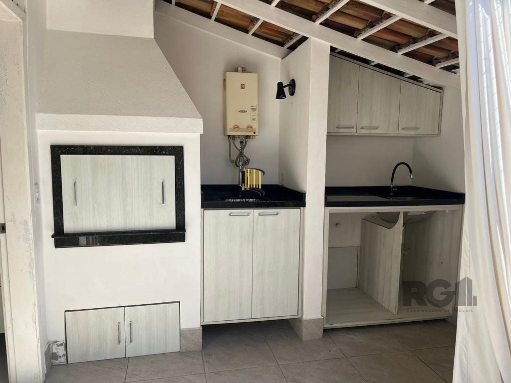 Casa Condominio para Venda - 70m², 2 dormitórios, sendo 1 suites, 2 vagas - Cavalhada