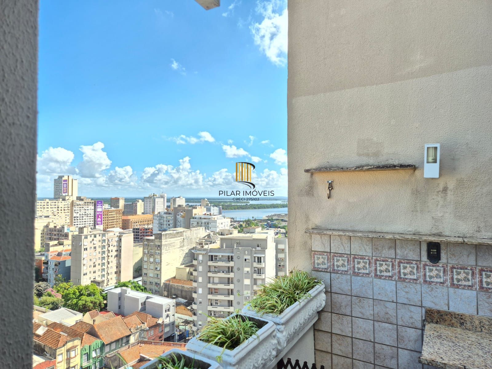 Cobertura 1 dormitório com vaga e churrasqueira