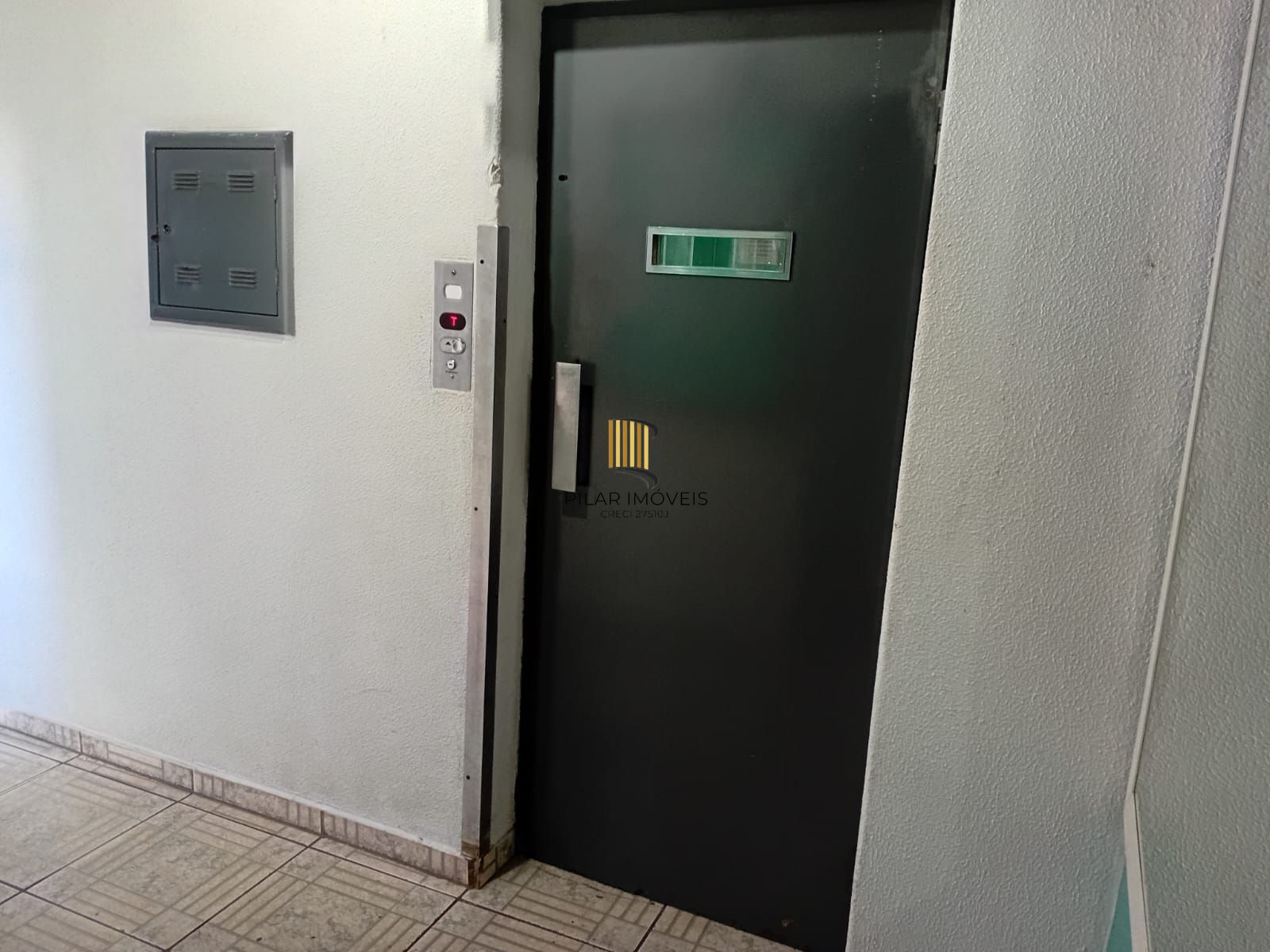 Apartamento 2 dormitórios no bairro Cristal