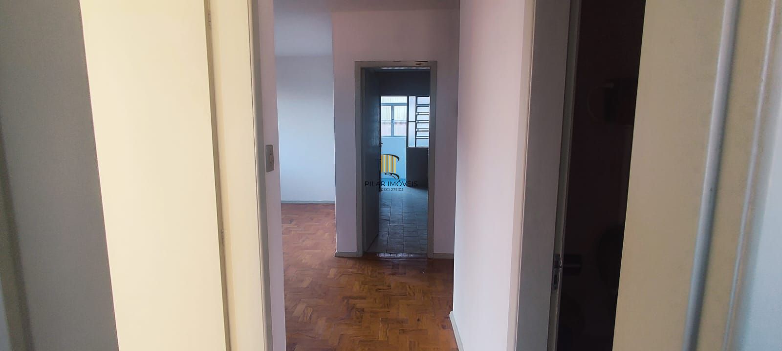 Apartamento 2 dormitórios no Cristal