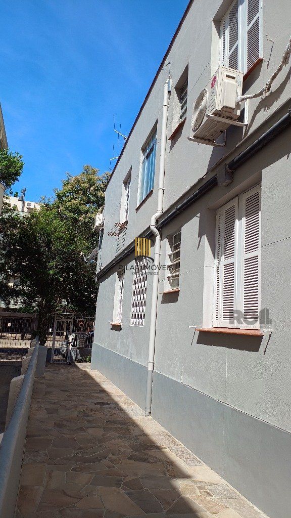 Apartamento de 2 dormitórios, 62m², térreo, frente leste/norte - BAIRRO AUXILIADORA