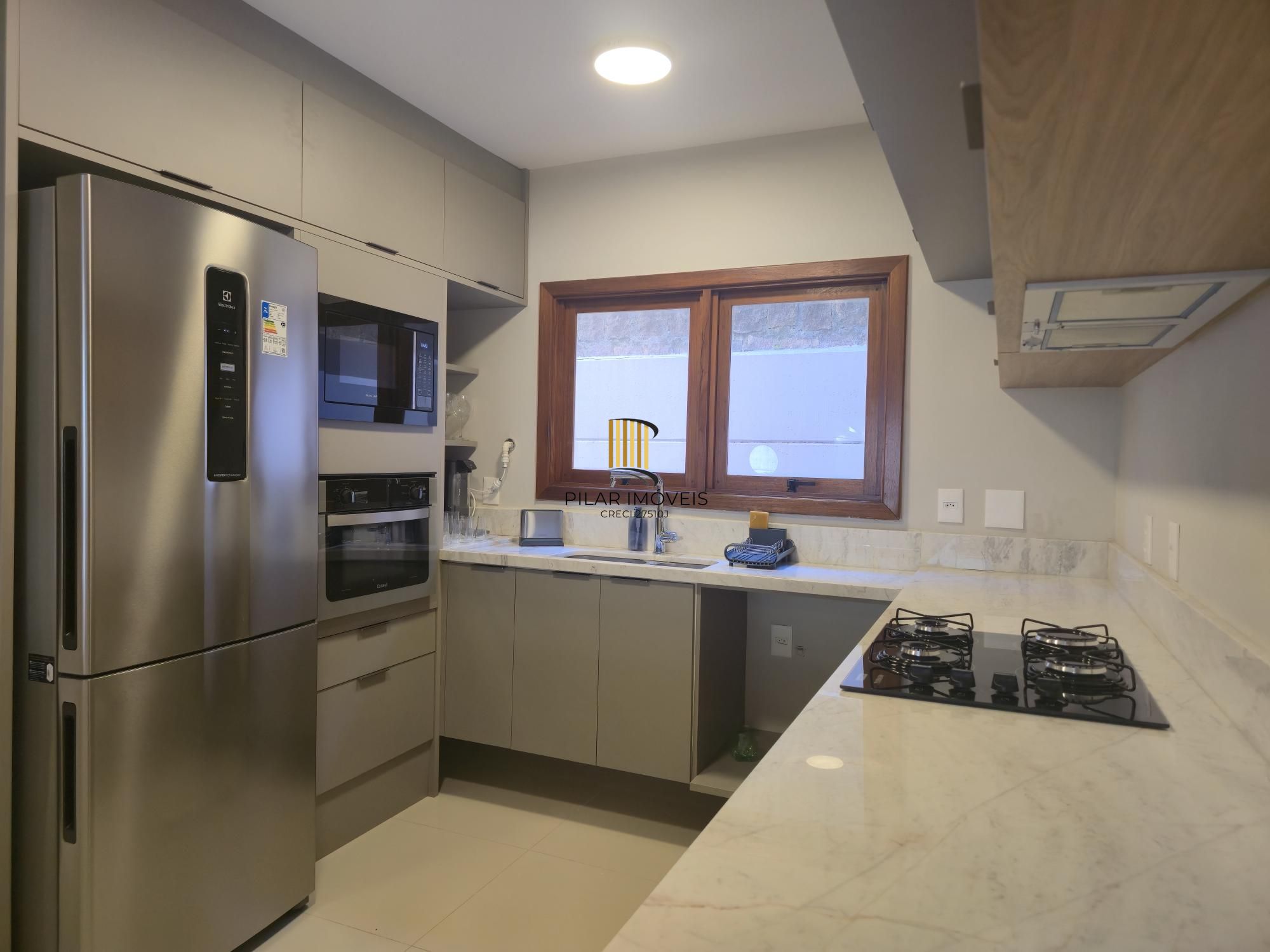 Casa em Condomínio 4 dorms à venda Avenida Taquary, Cristal - Porto Alegre