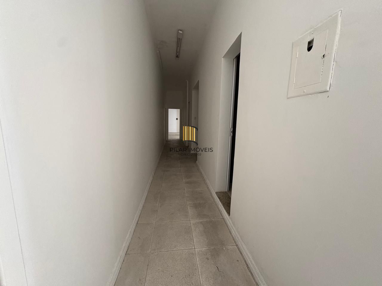 Sala comercial 822,66m² no centro de Porto Alegre