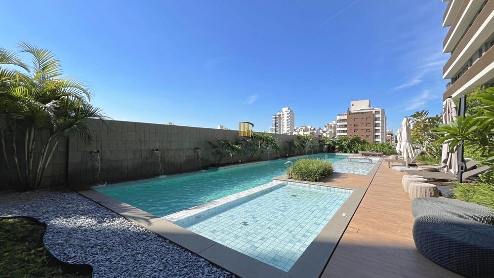 Lindo imóvel 2 dormitórios, 1 suíte, 64 m2, vaga de garagem no bairro Praia de Belas