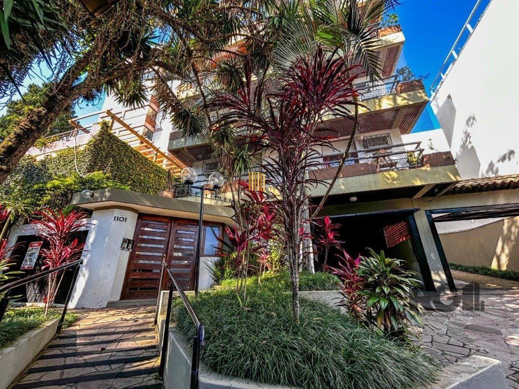 2D em 85m² com lareira e churrasqueira