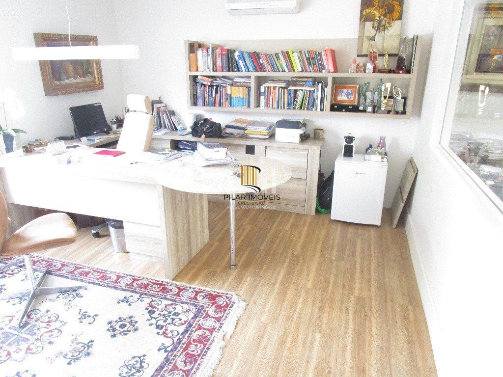Casa para Venda - 227m², 4 dormitórios, 1 vaga - Menino Deus