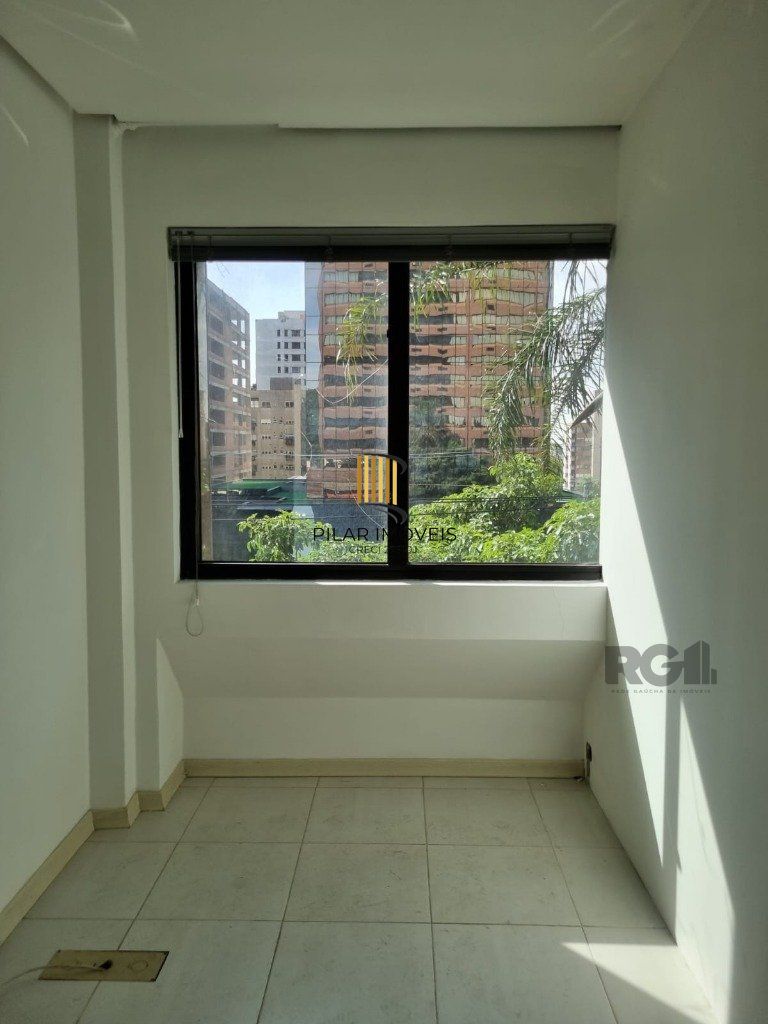 Sala com 2 ambientes e vaga