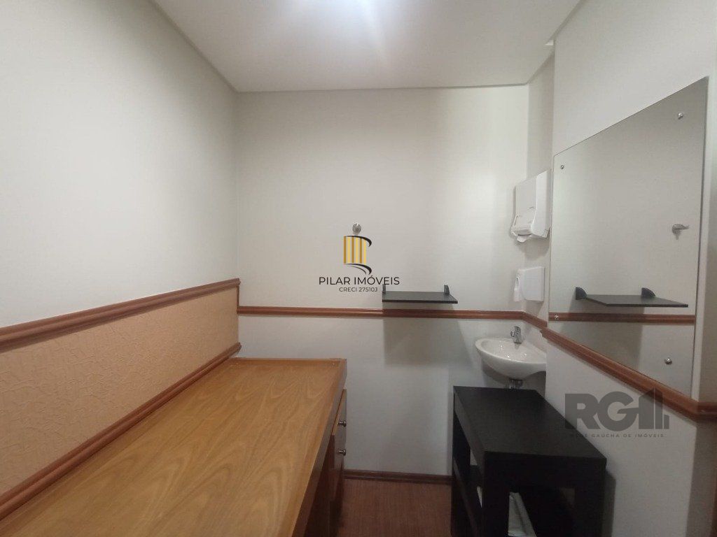 Conjunto/sala - 68 m² - Centro Histórico