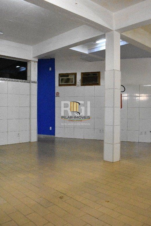 Loja para Venda - 230.6m², 0 dormitórios, 1 vaga - Camaquã