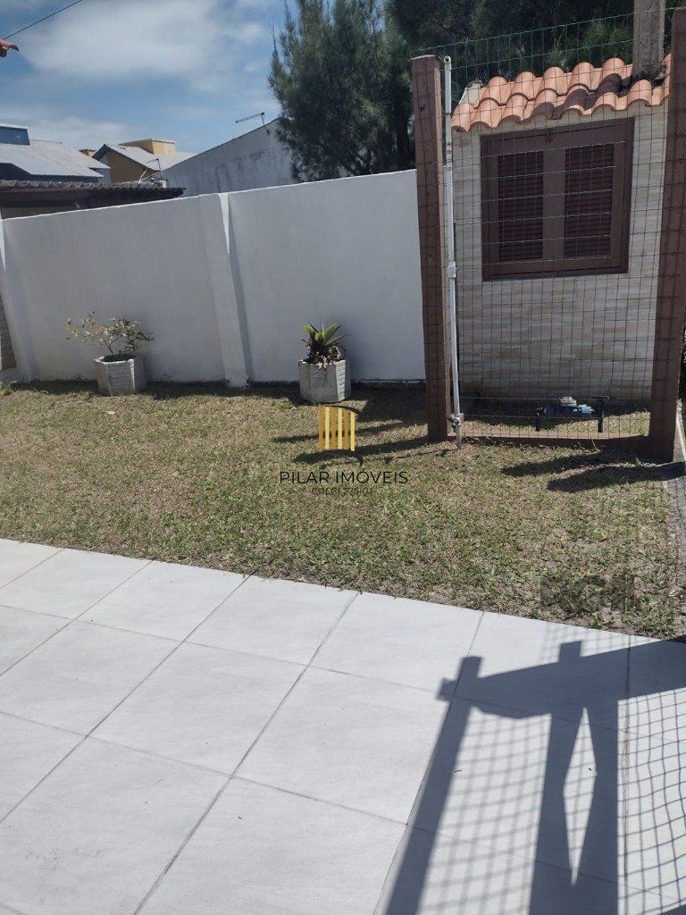 CASA -  2 dorms - 2 vagas - 57,00 m² - CIDREIRA