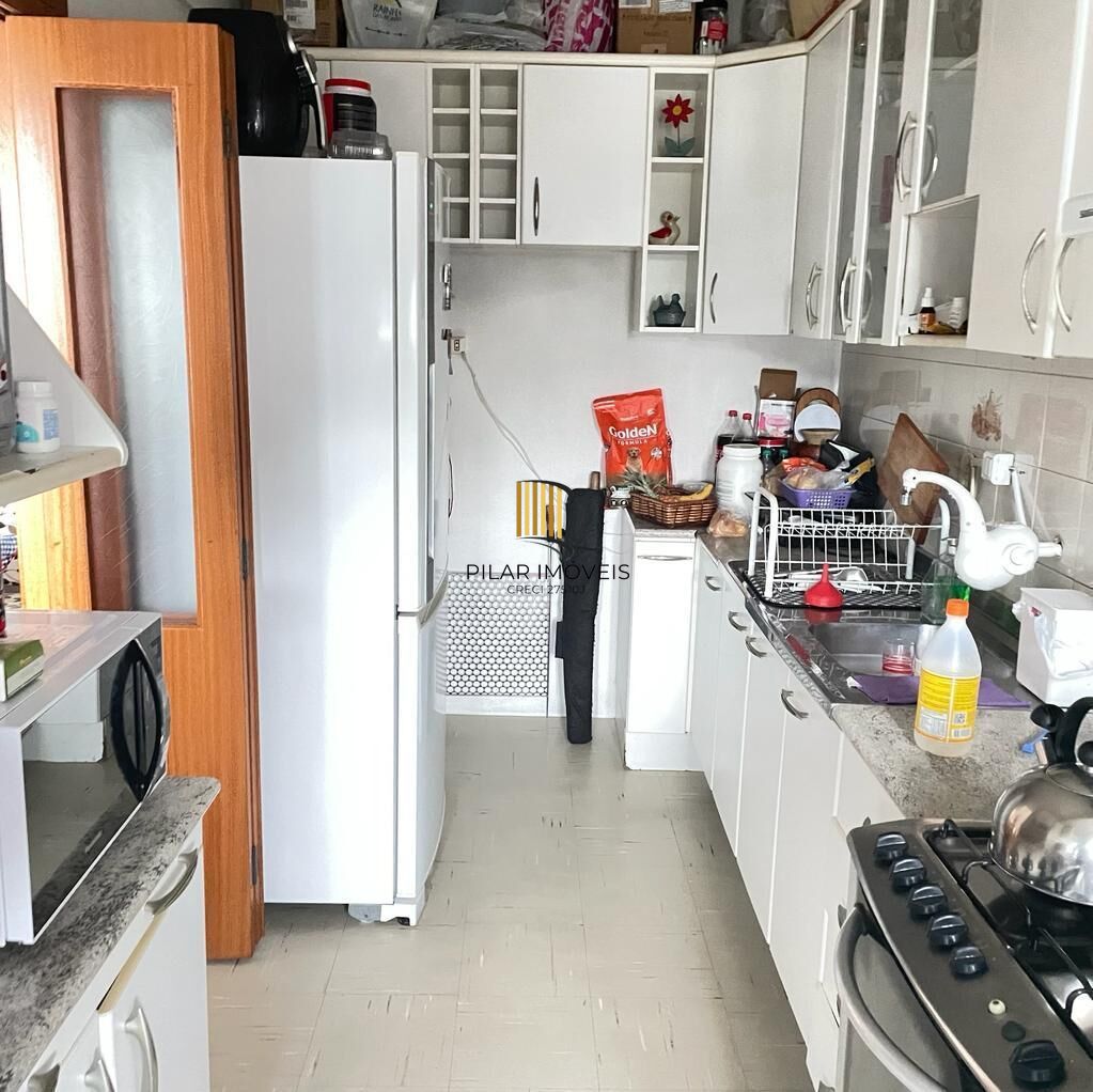 Apartamento dois dormitórios, com duas vagas escrituras ( tipo Box)