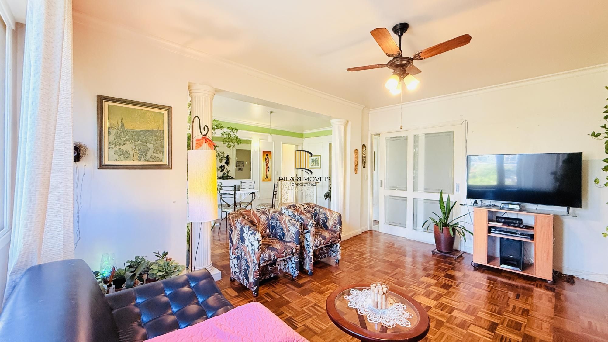 Apartamento com 3 quartos, 1 suíte,  à venda na Avenida Doutor Nilo Peçanha, 1121, Três Figueiras, Porto Alegre