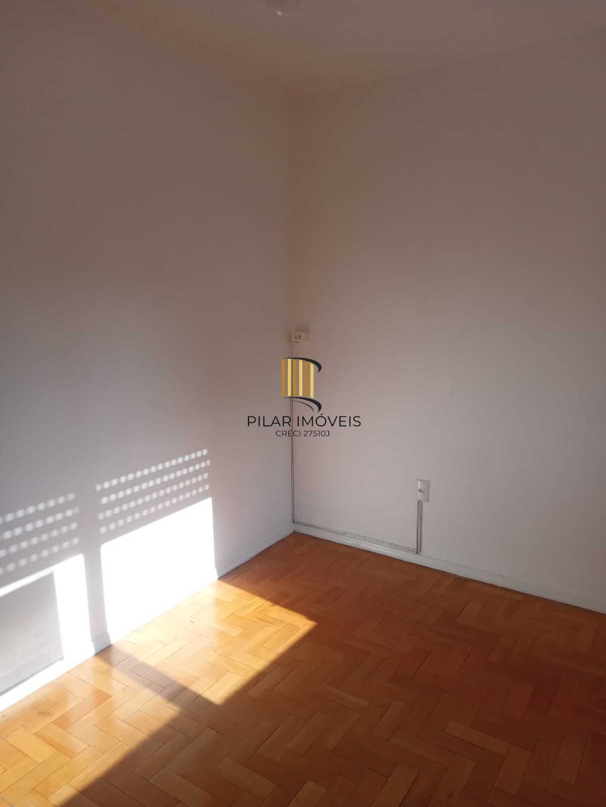 Apartamento um dormitório, panorâmico e próximo a URGS