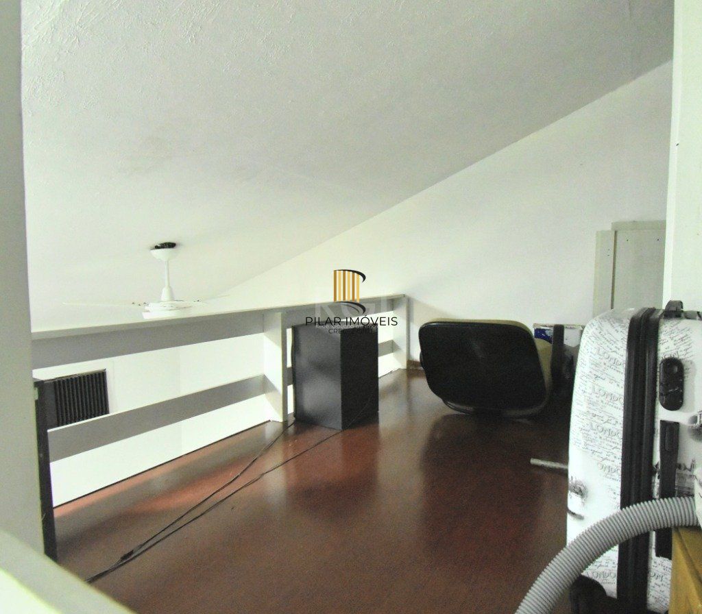 Casa Condominio para Venda - 70m², 2 dormitórios, sendo 1 suites, 2 vagas - Cavalhada