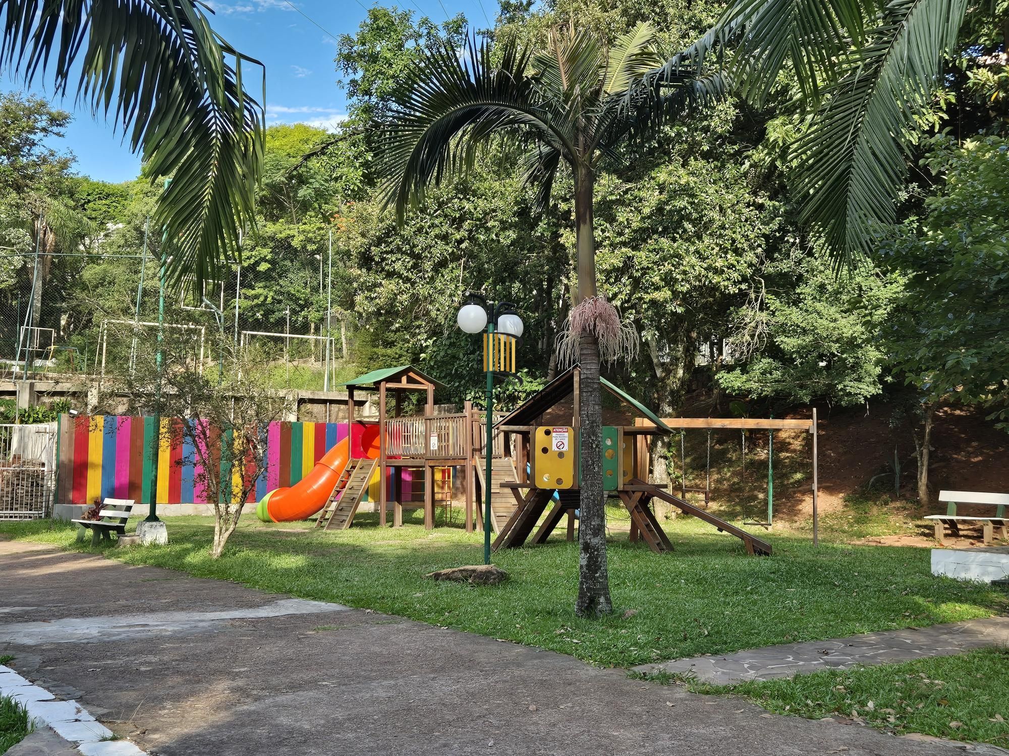 2 Dormitórios com vaga
