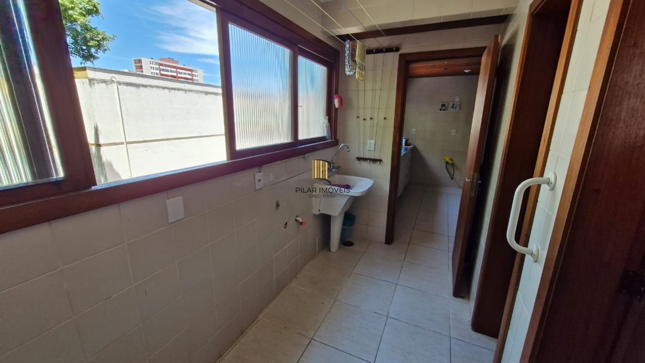 Apartamento na Av. Getulio Vargas com 3 dormitórios sendo uma suíte, 1 garagem