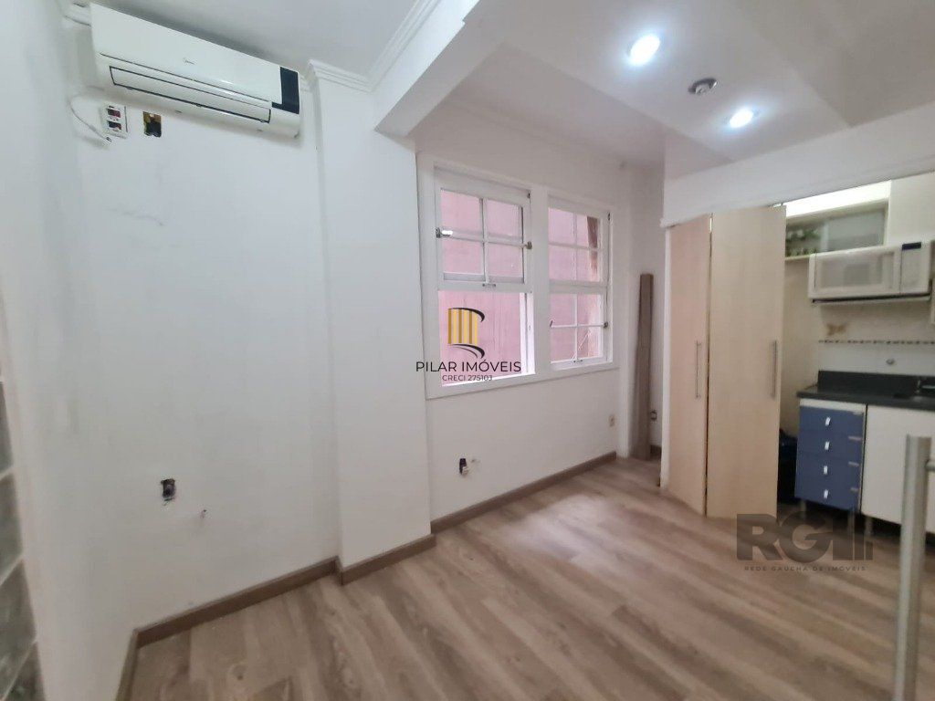 Sala - 30 m² - Centro Histórico