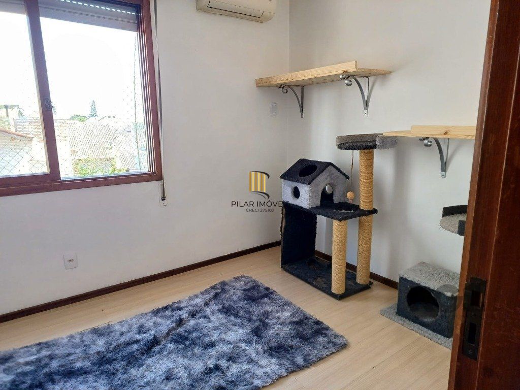 2D em 85m² com lareira e churrasqueira