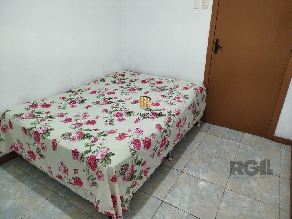 Casa térrea em ótimo estado.