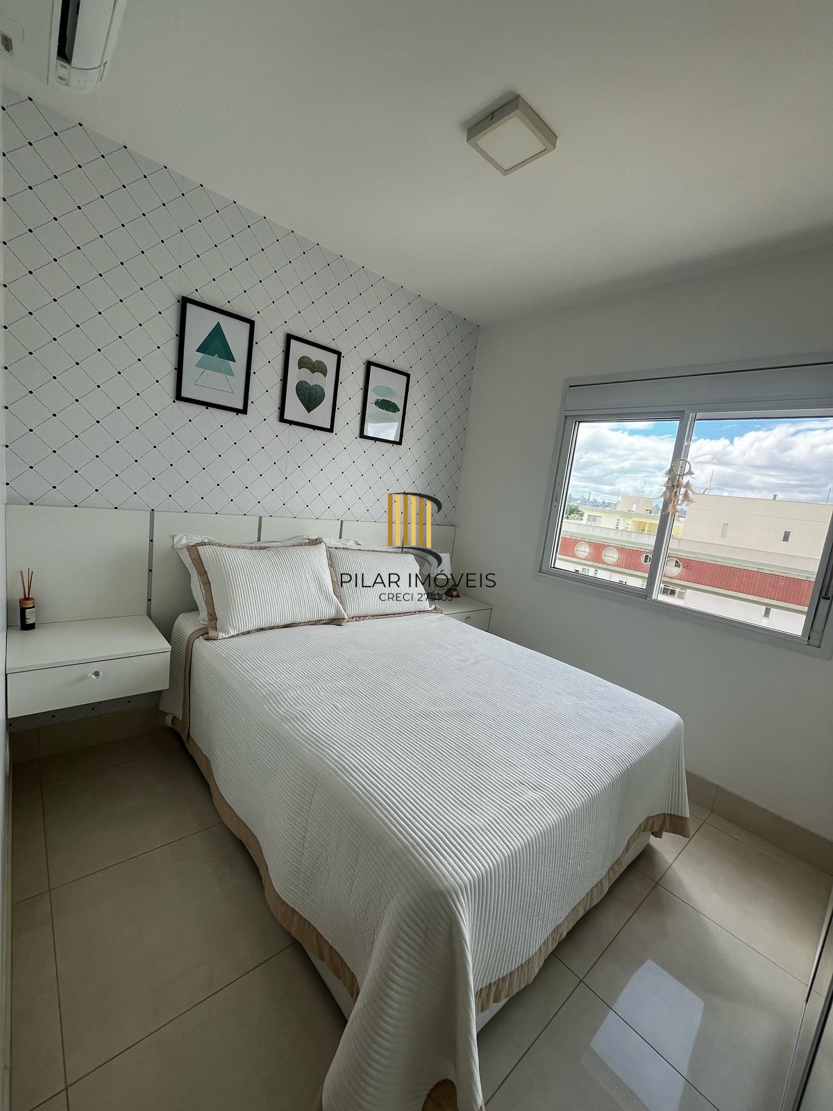 Amplo apartamento de 1 dormitório totalmente mobiliado