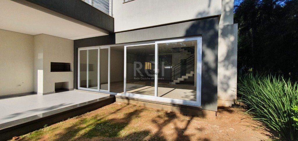 Casa Condominio para Venda - 459.77m², 3 dormitórios, sendo 3 suites, 3 vagas - Pedra Redonda