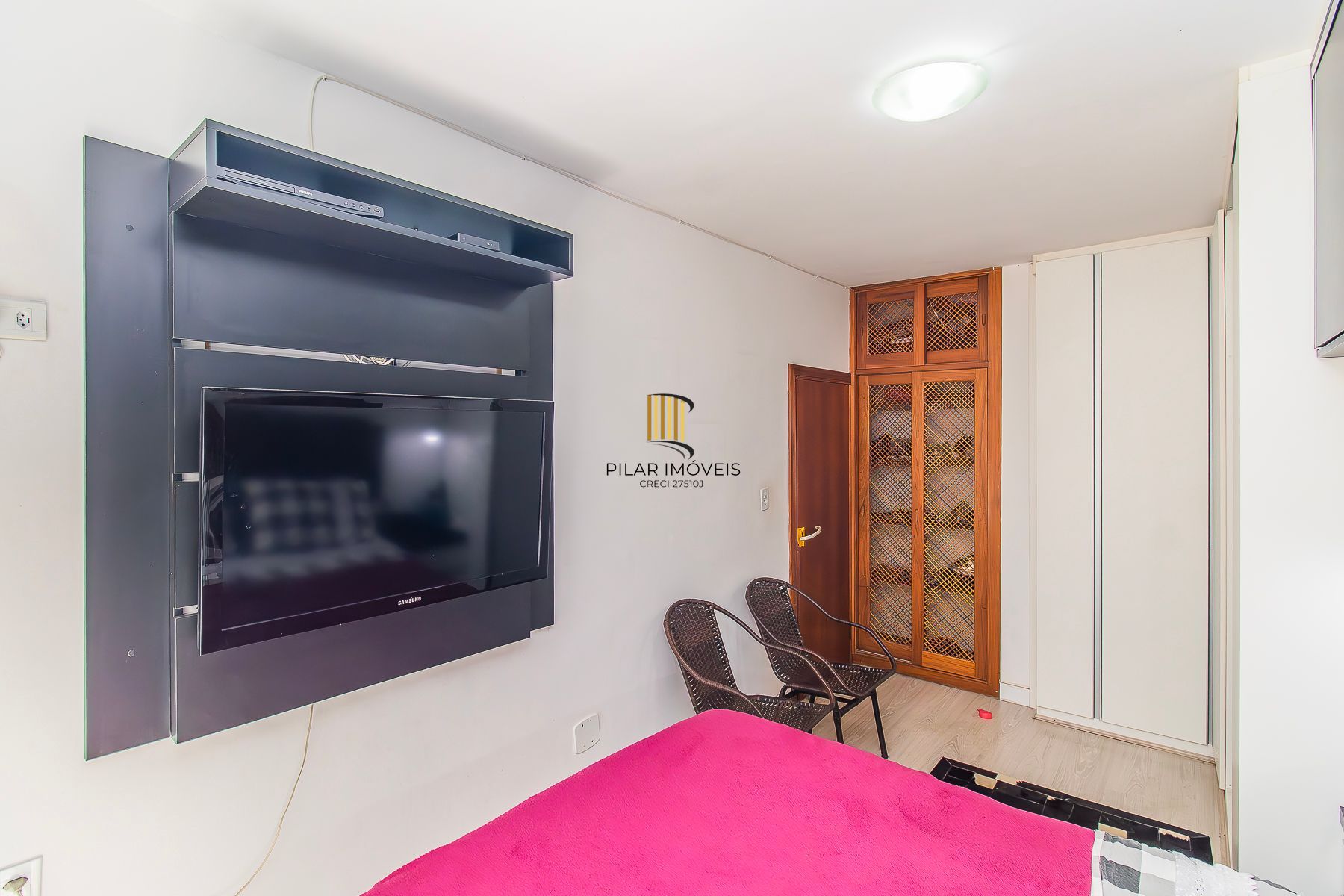Apartamento dois dormitórios 68,00m² no bairro Glória