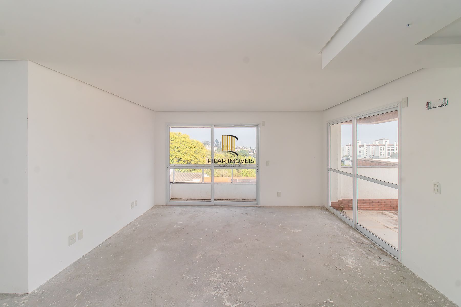 APARTAMENTO COBERTURA - 2 DORMS - 2 VAGAS - 166,21 m² - TRISTEZA