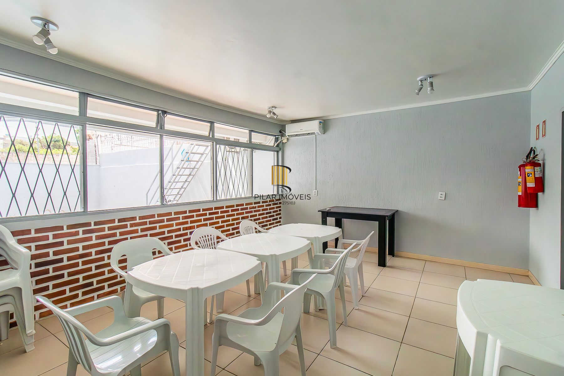 Apartamento dois dormitórios 68,00m² no bairro Glória