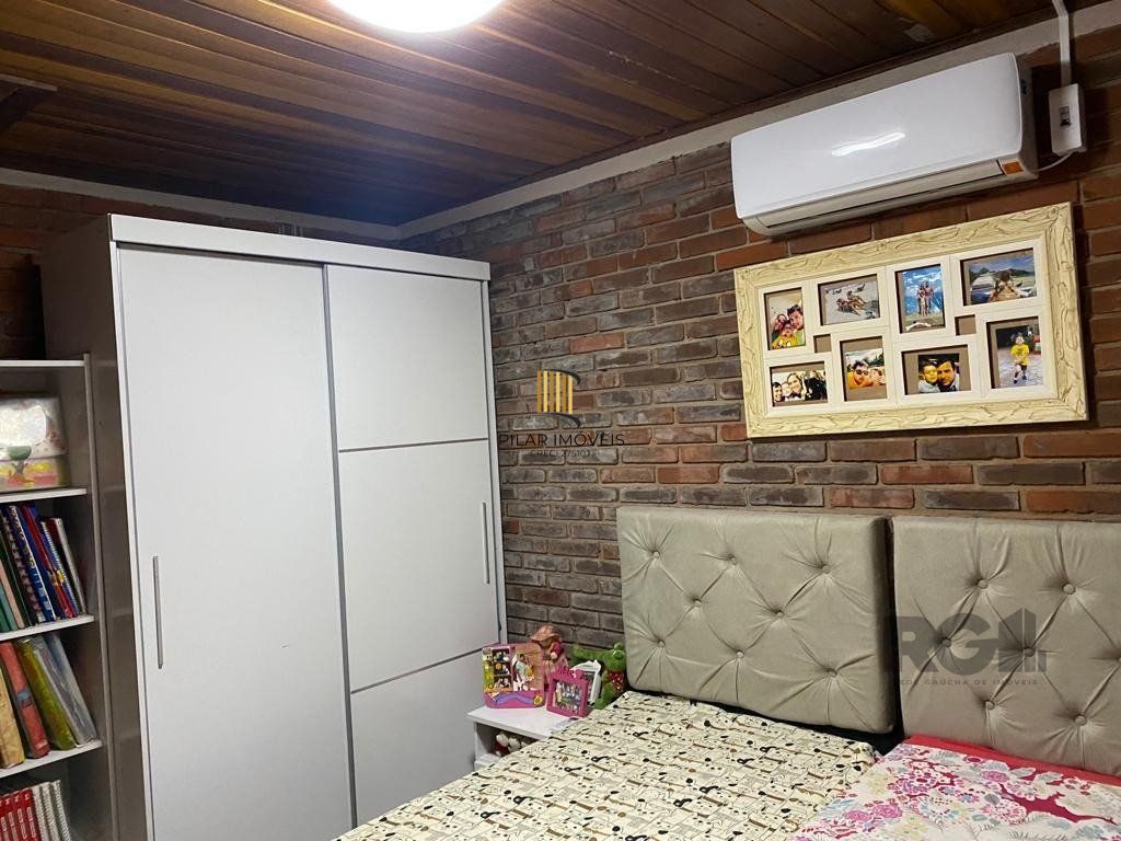 CASA EM CONDOMÍNIO - 3 dorms. - 3 vagas - 150 m² - VIAMÃO