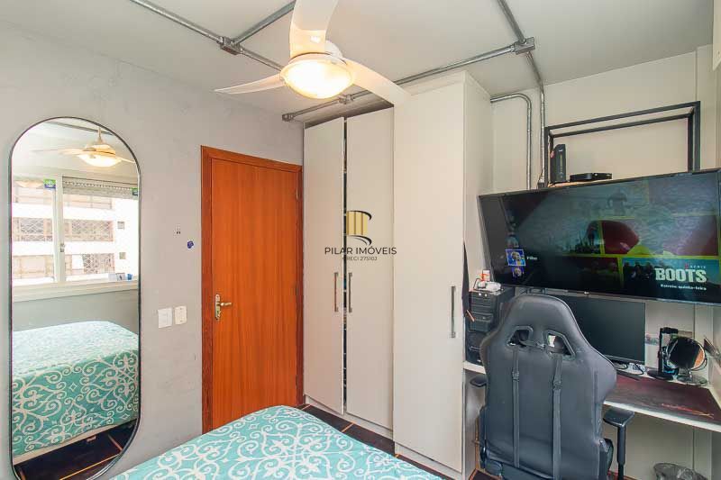 3dormitórios com dependência, reformado.