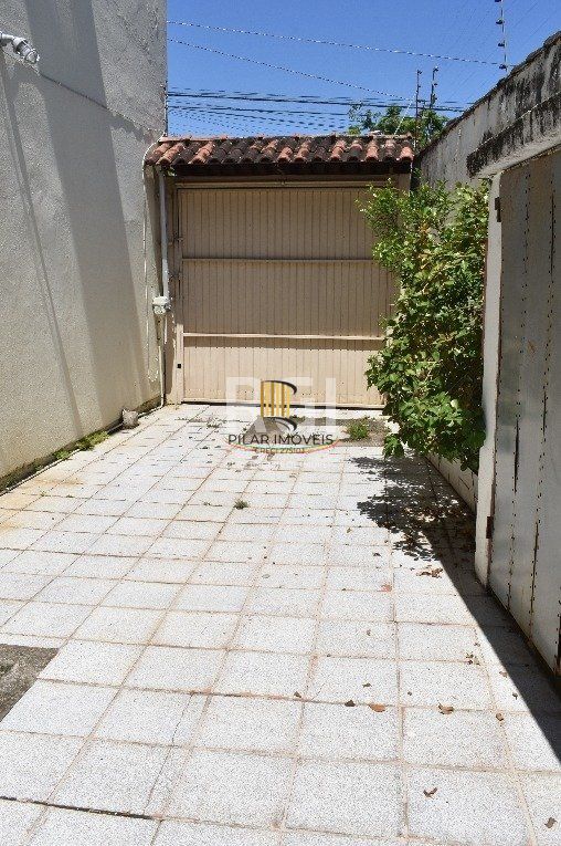 Loja para Venda - 230.6m², 0 dormitórios, 1 vaga - Camaquã