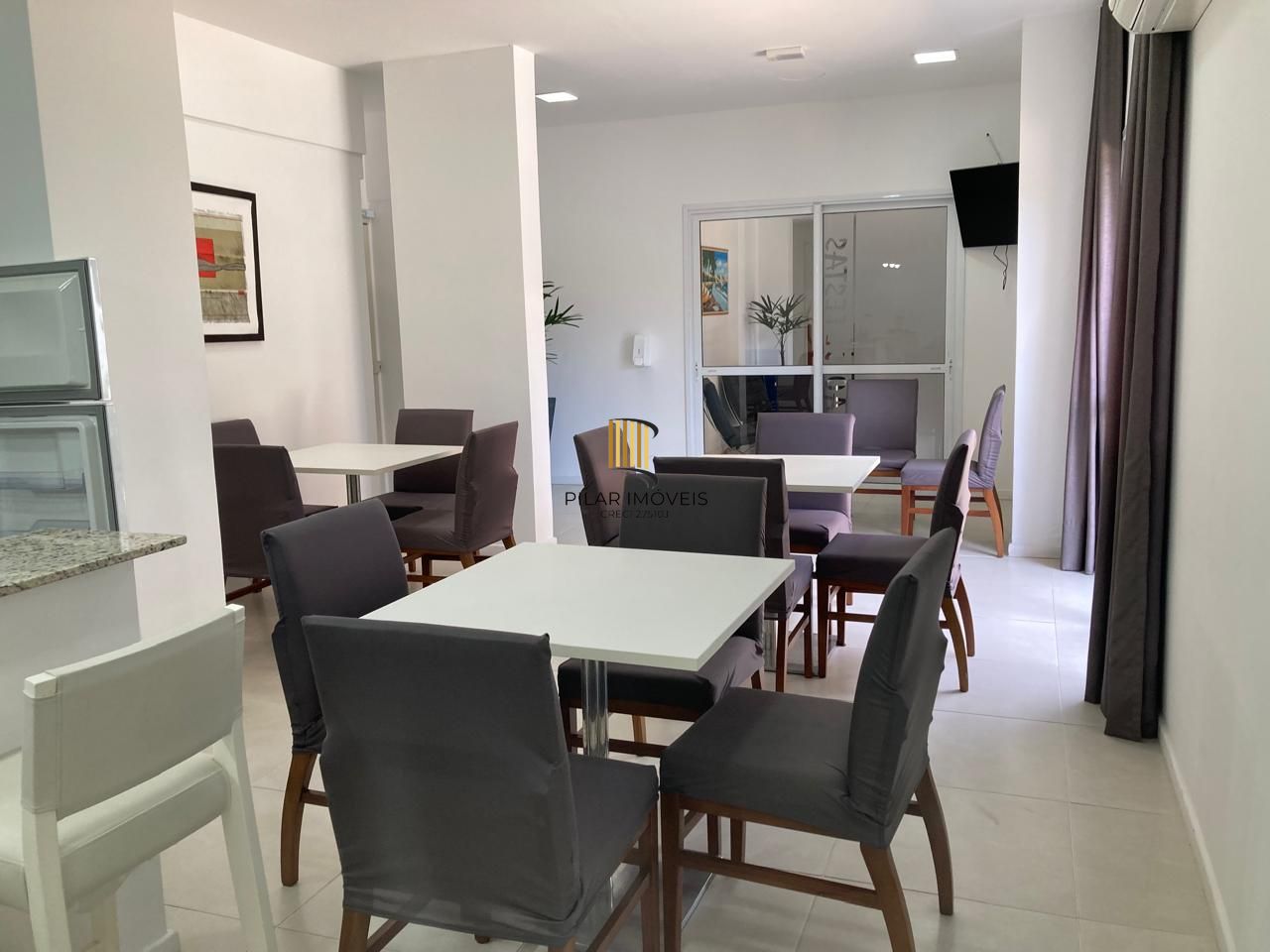 Apartamento 2 dormitórios com suíte e vaga coberta escriturada