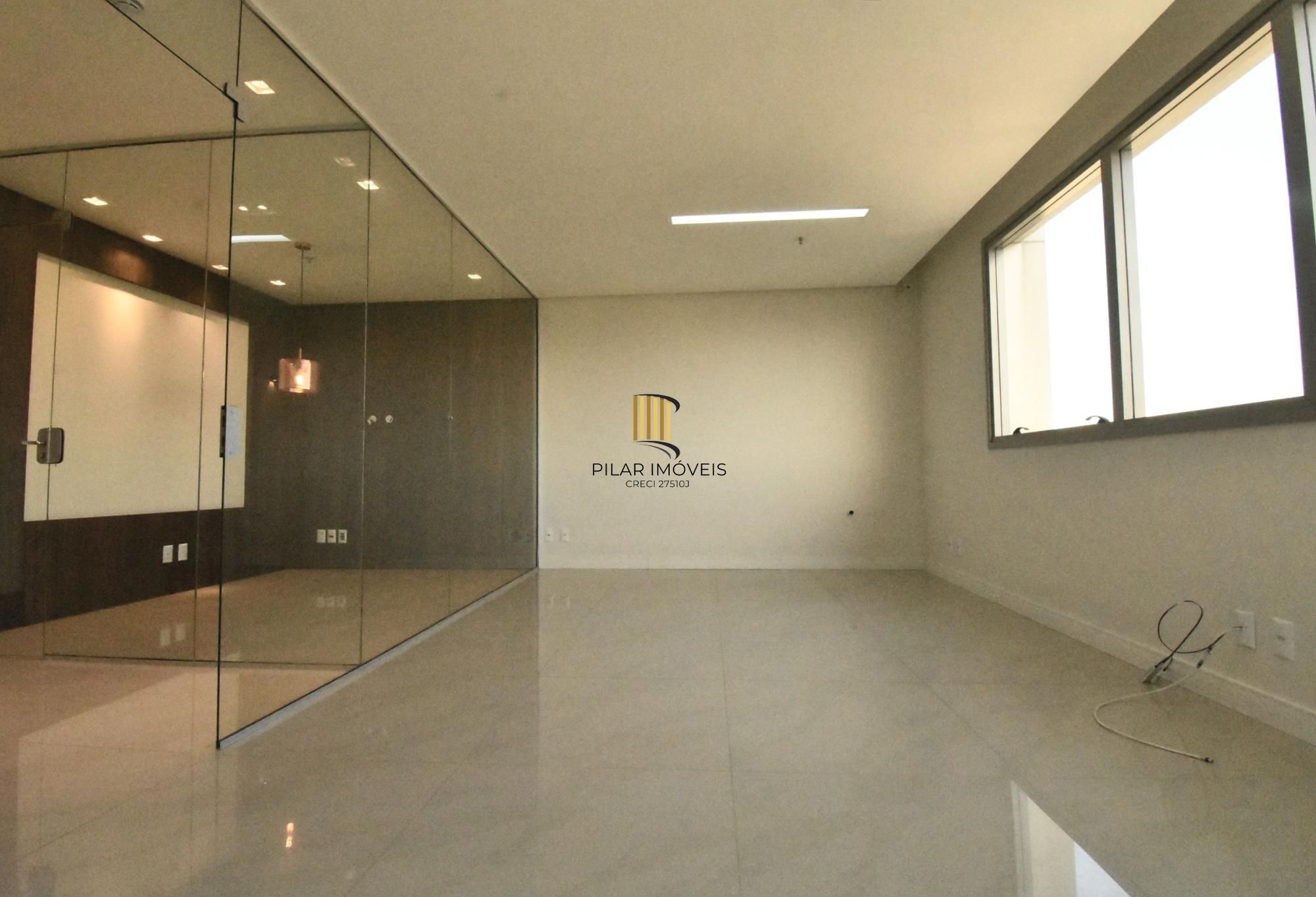 Linda Sala Comercial no Condomínio Getúlio Vargas  Prime Ofices