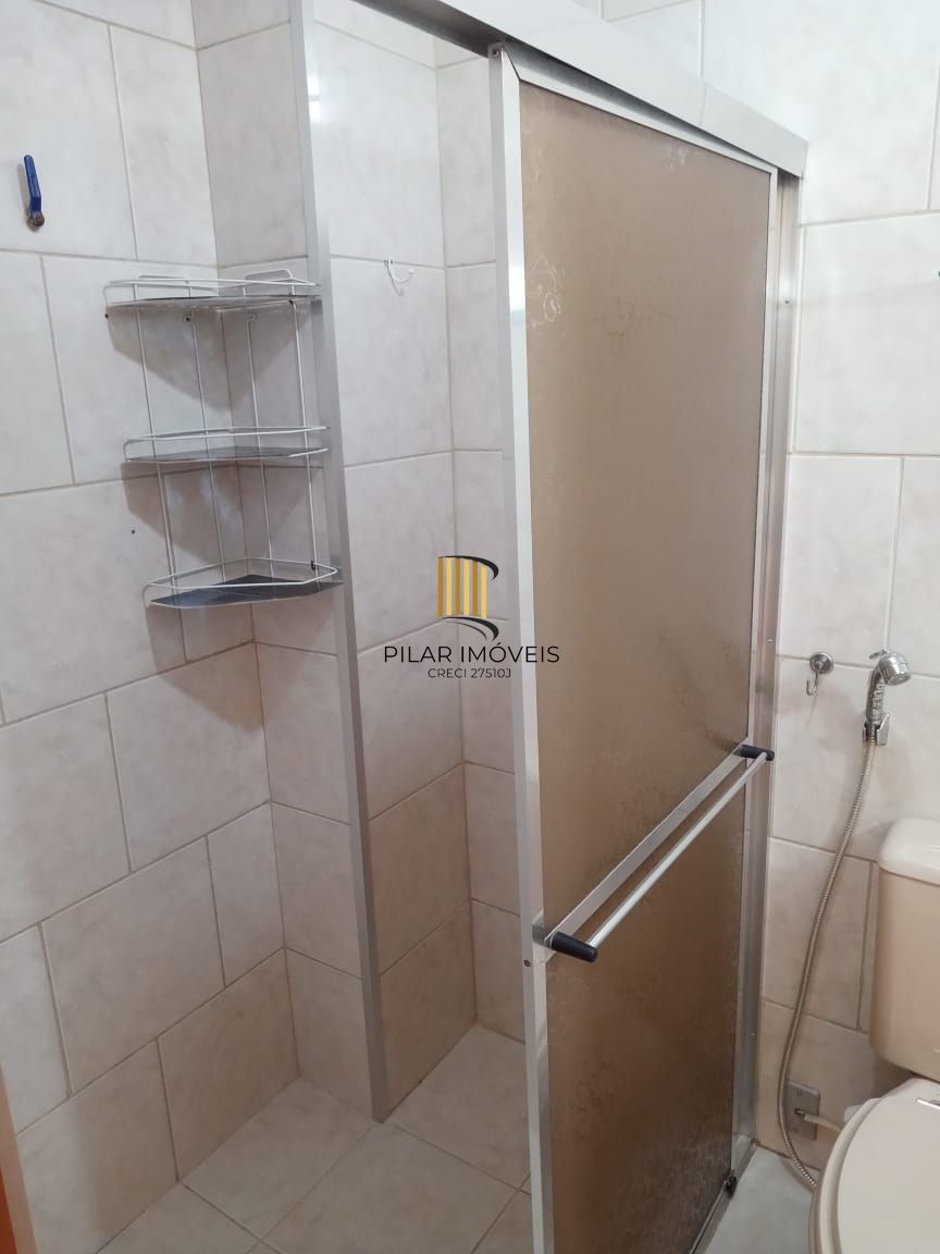 Apartamento dois dormitórios com  estacionamento Coberto