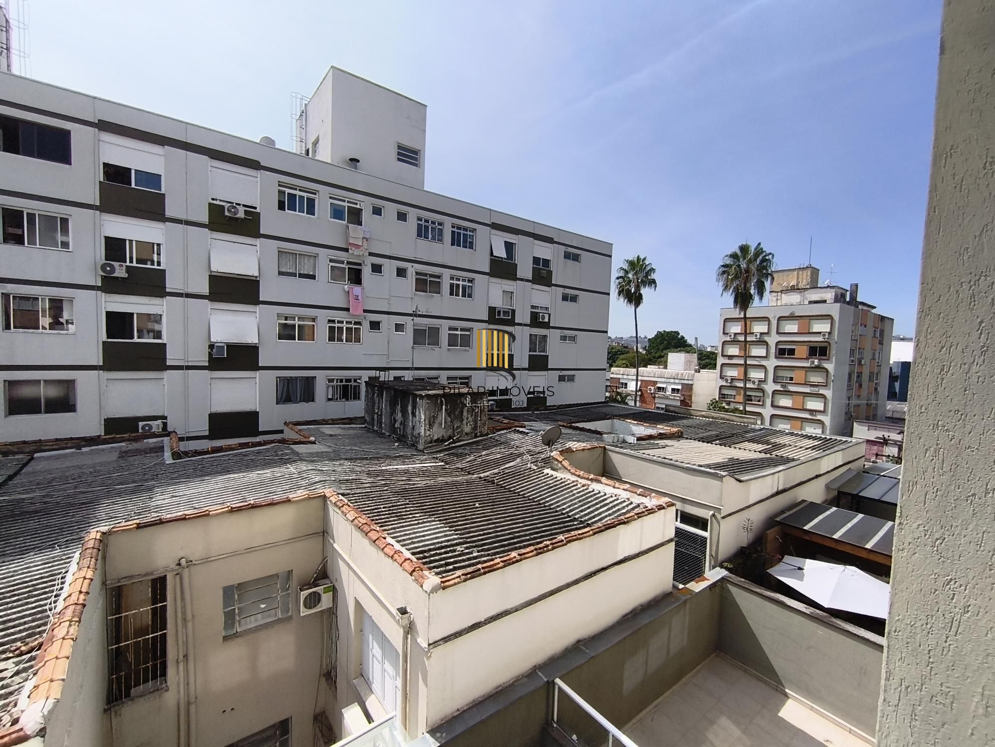 APARTAMENTO 2 DORMITÓRIOS COM 1 VAGA NO MENINO DEUS