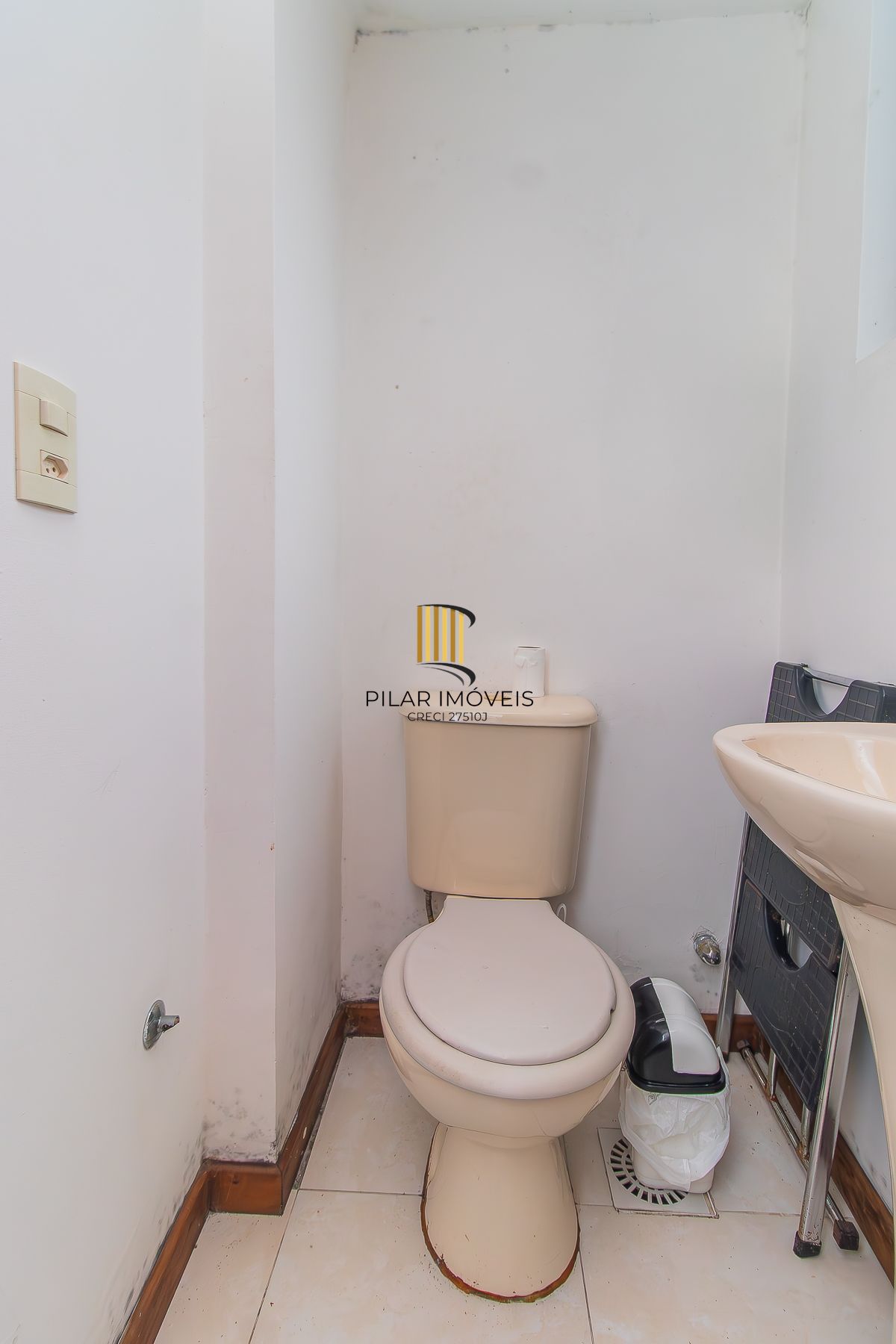 Prédio Comercial 464 m² no Menino Deus