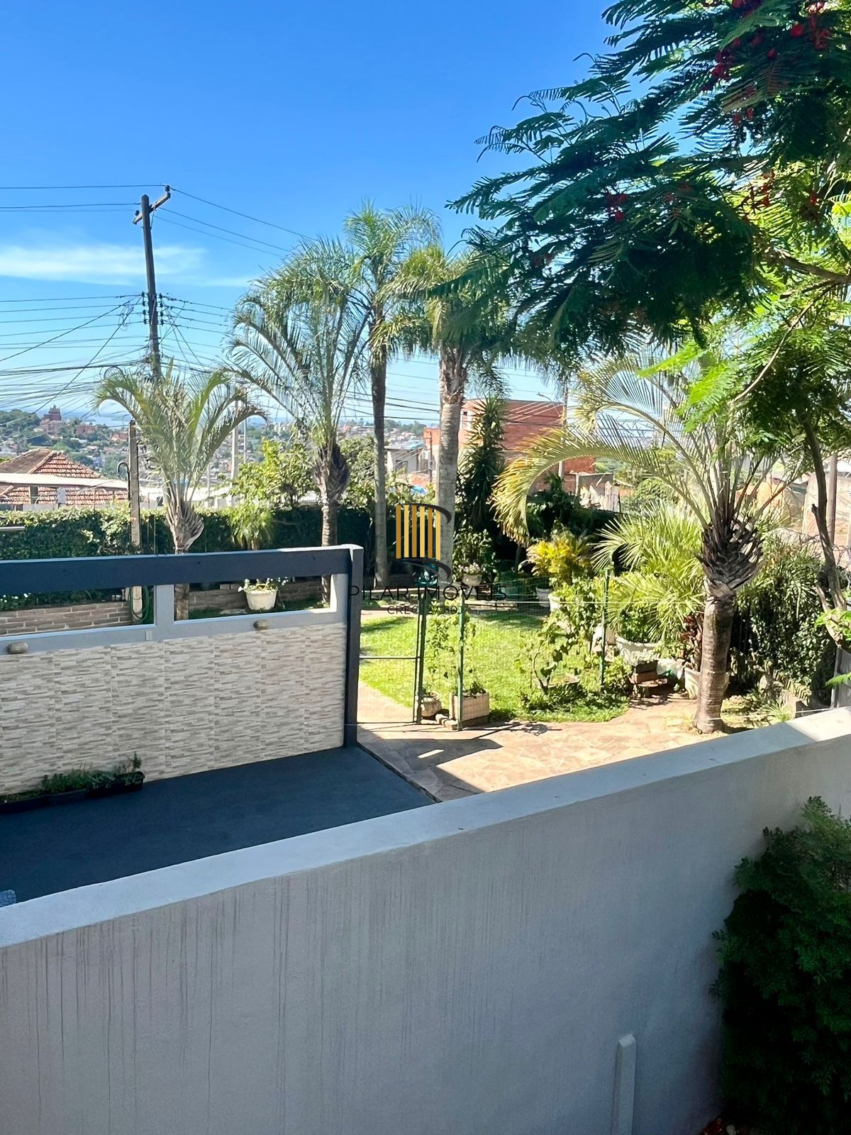 2 Casas independentes em terreno de 480m.