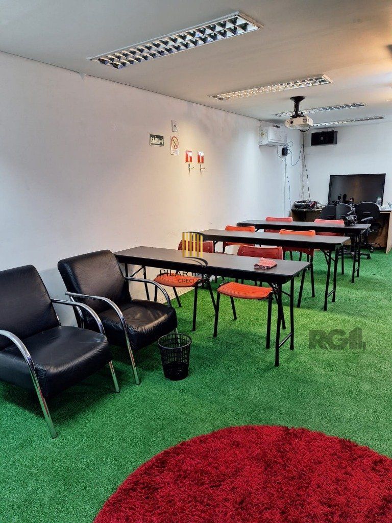 casa misto -7 salas - 325,12 m² - Menino Deus