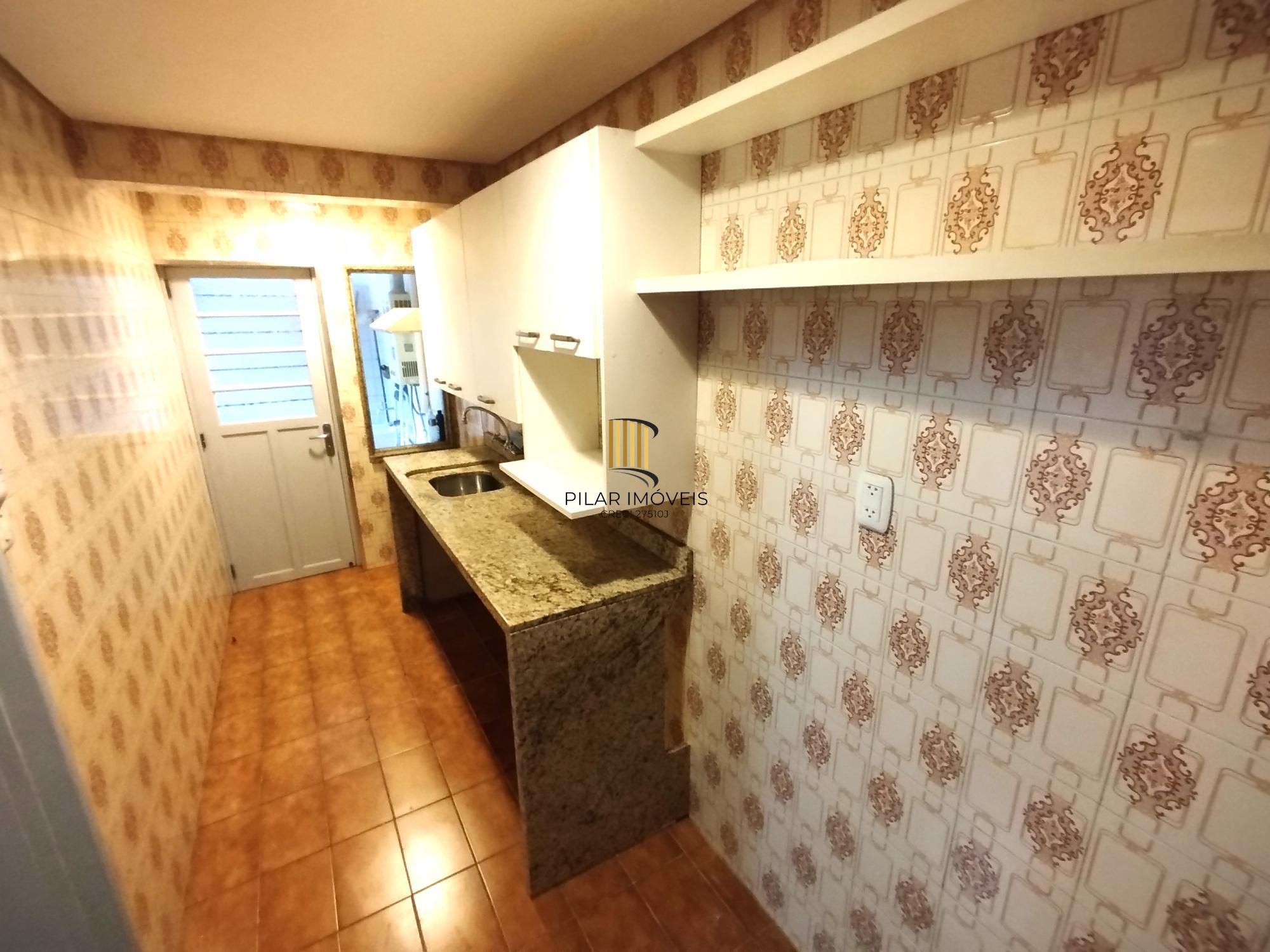 Apartamento Térreo com pátio no menino Deus