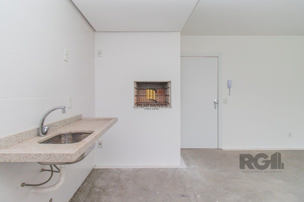 APARTAMENTO - 2 dorms. 1 vaga - 69,83 m² - MENINO DEUS