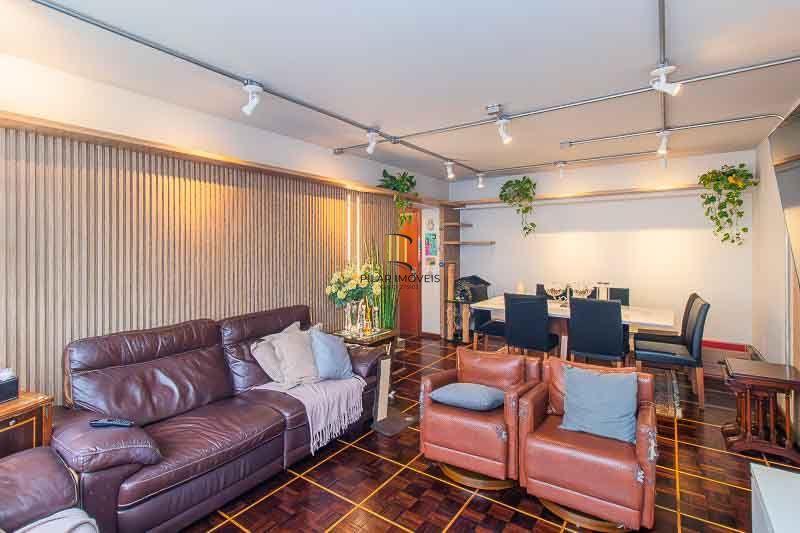 3dormitórios com dependência, reformado.