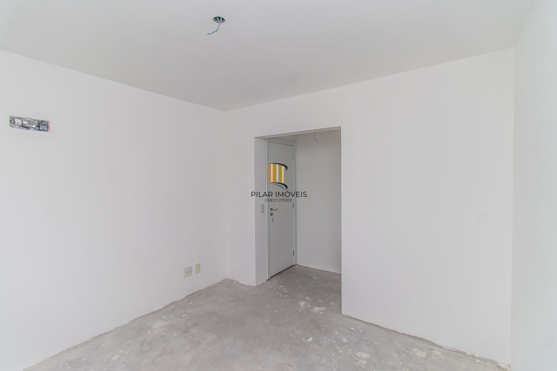 APARTAMENTO COBERTURA - 2 DORMS - 2 VAGAS - 166,21 m² - TRISTEZA