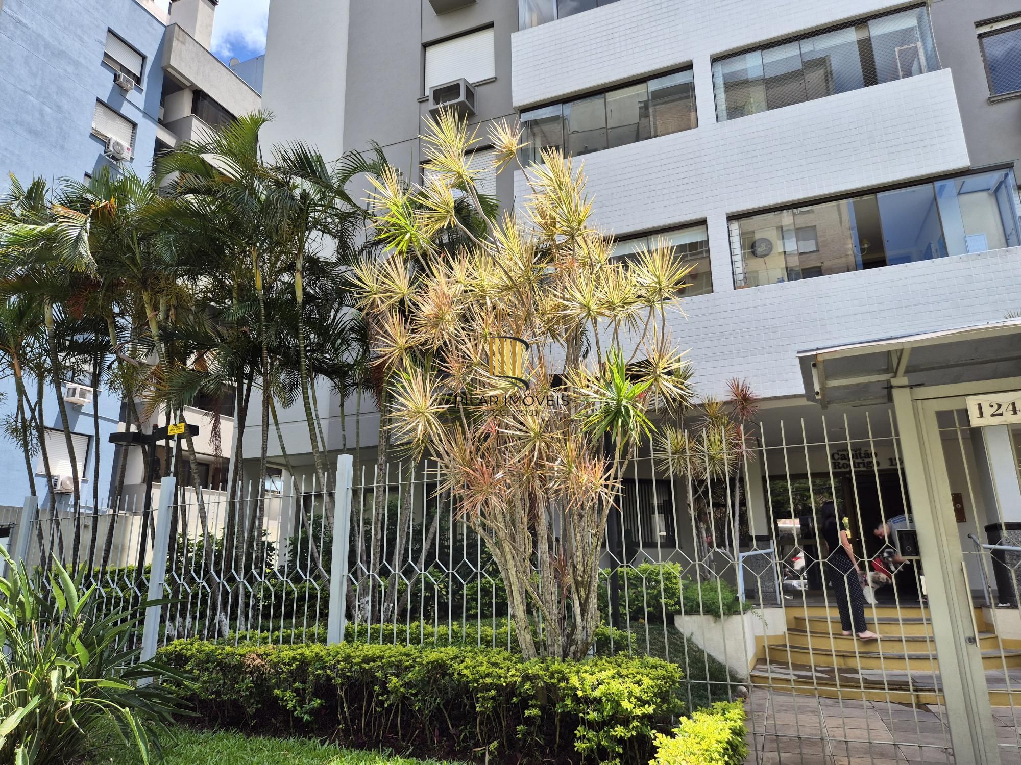 3D com suíte, churrasqueira e vaga