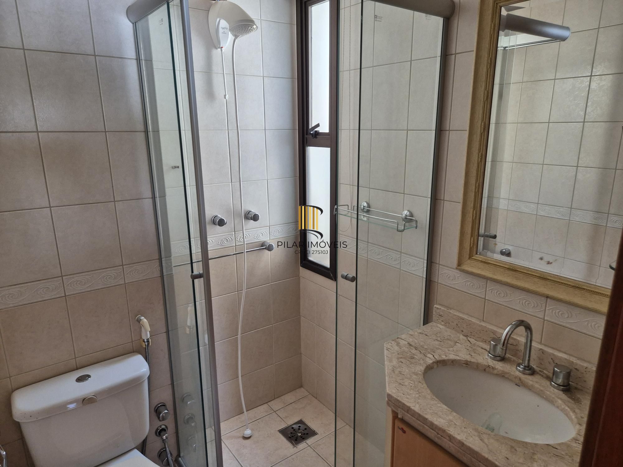 2D com suíte, churrasqueira e vaga