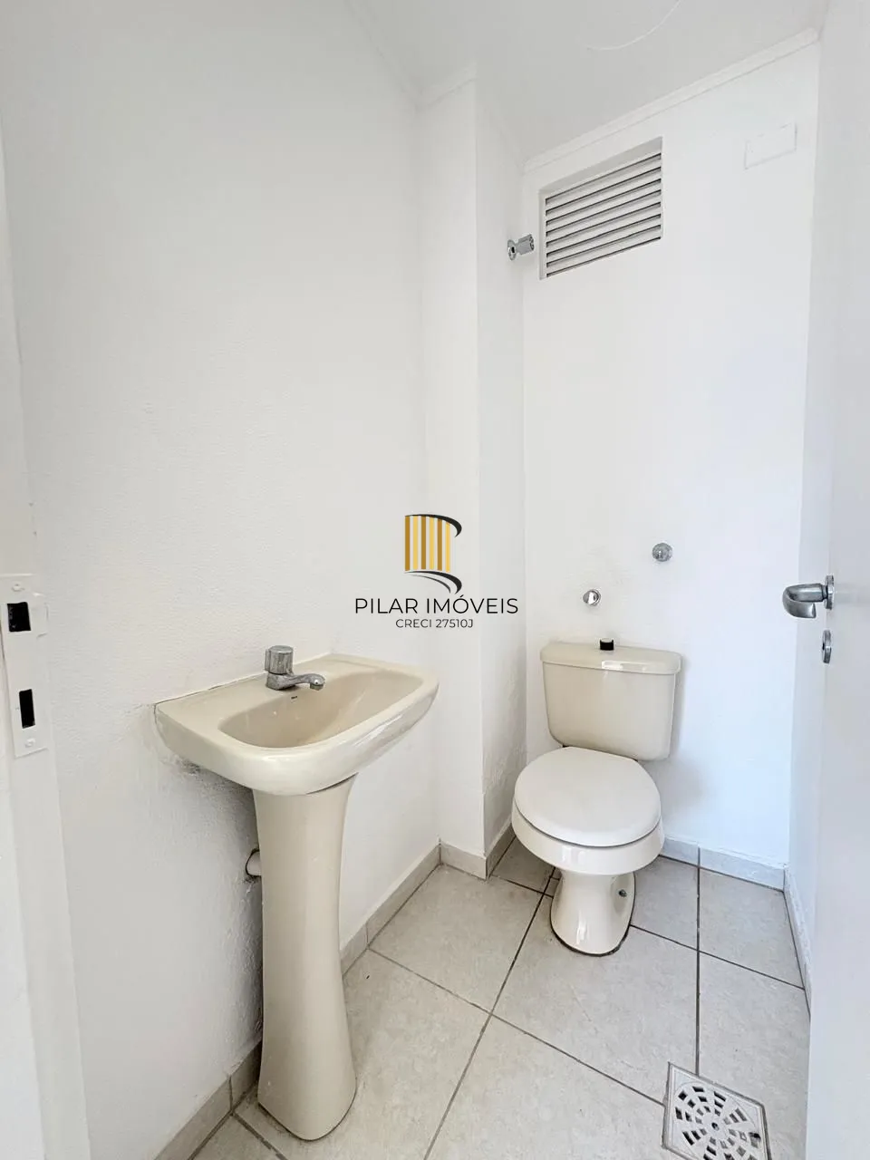 Sala comercial desocupada