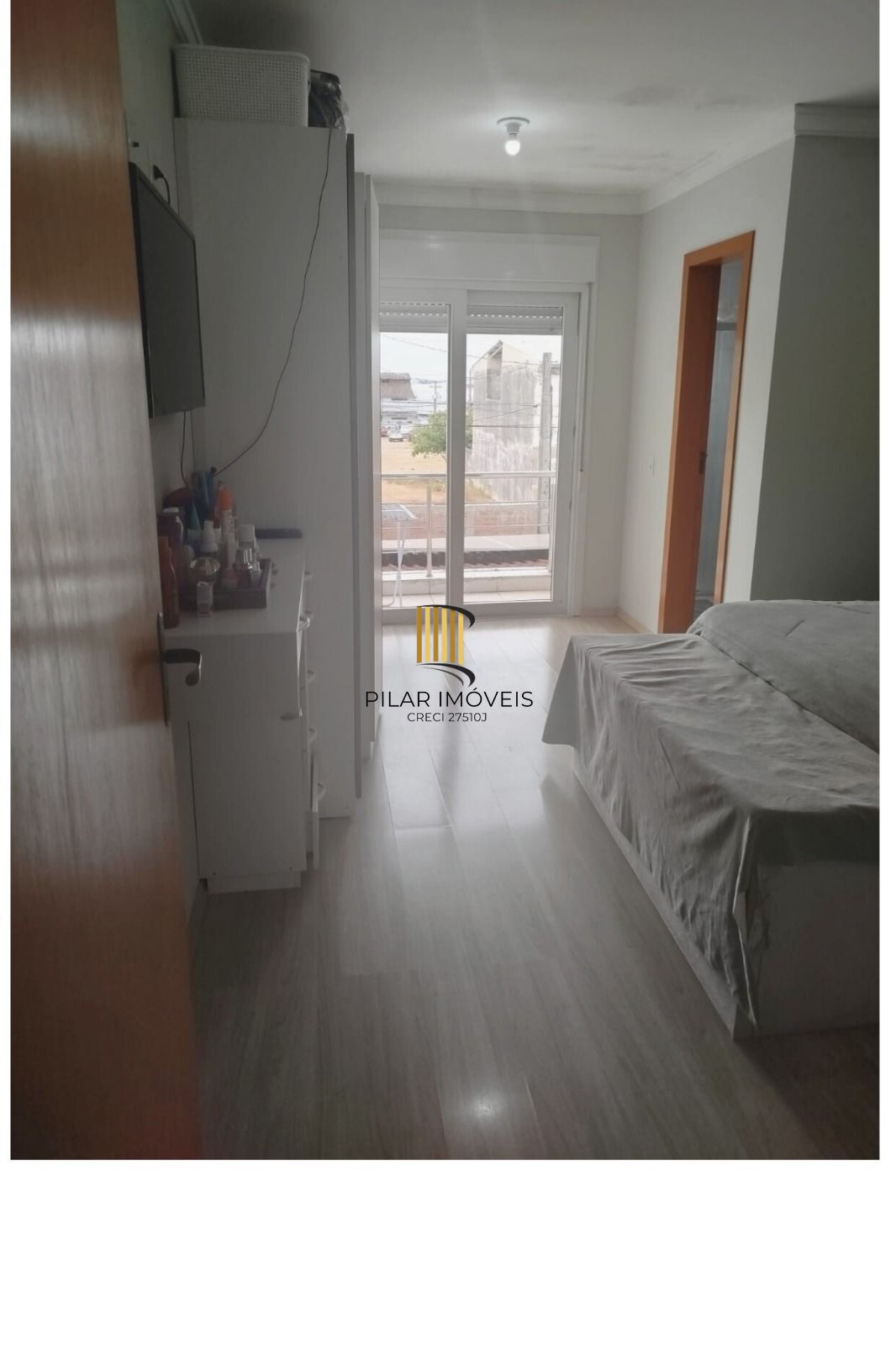 Sobrado à Venda – Conforto, Segurança e Vista Incrível para o Guaíba