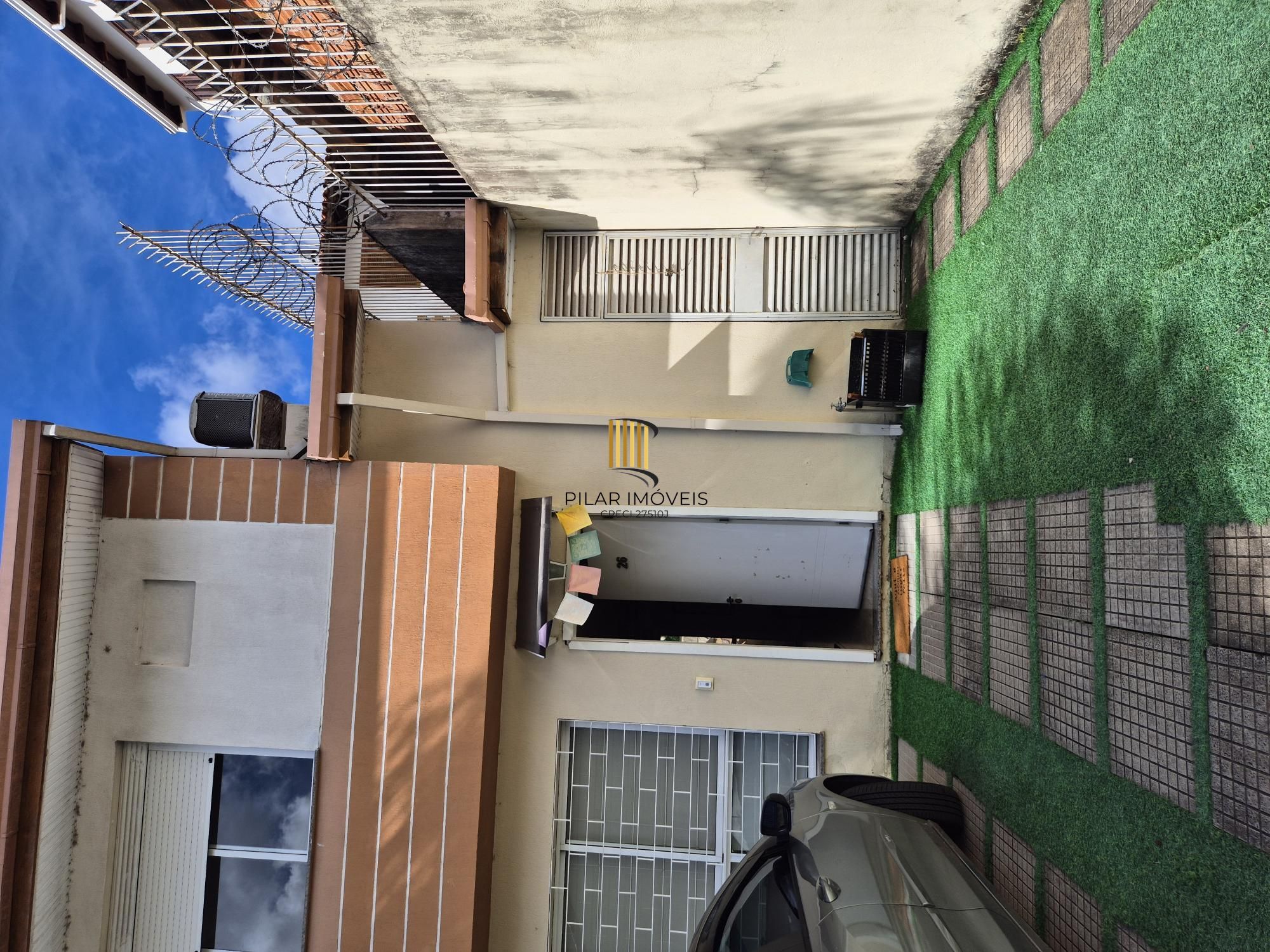 Casa de condominio com infra