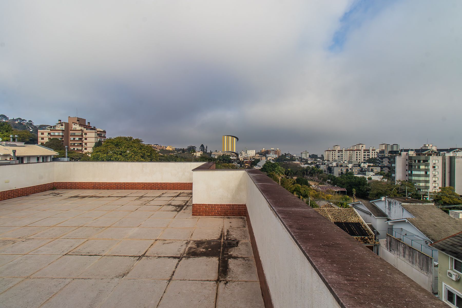 APARTAMENTO COBERTURA - 2 DORMS - 2 VAGAS - 166,21 m² - TRISTEZA