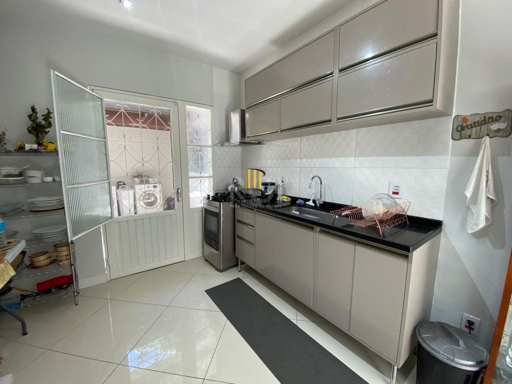 casa - 4 dormitórios - 3 vagas - 170 m² - Menino Deus