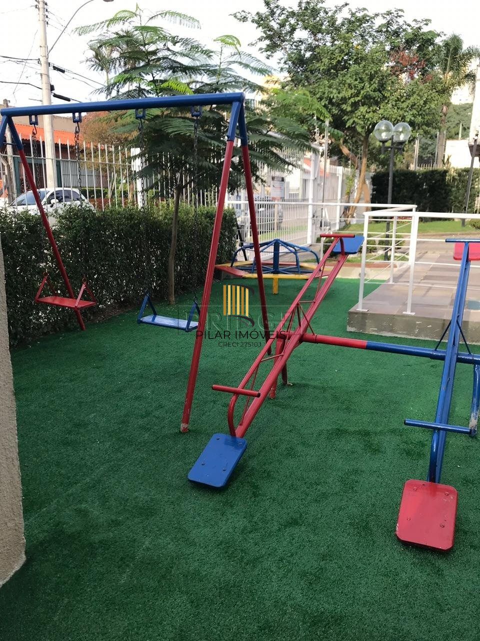 ÓTIMO IMÓVEL, 50 MTS quadrados, 2 DORMITÓRIOS COM VAGA E ELEVADOR
